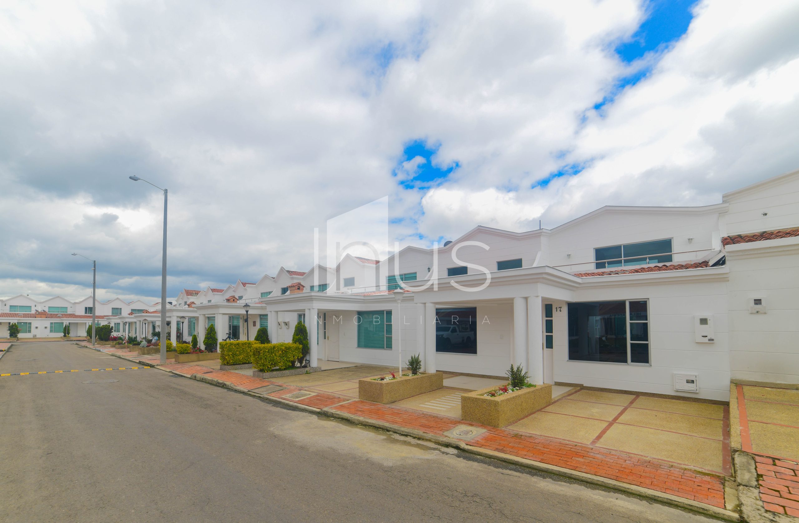 Vende o arrienda en Zipaquirá.